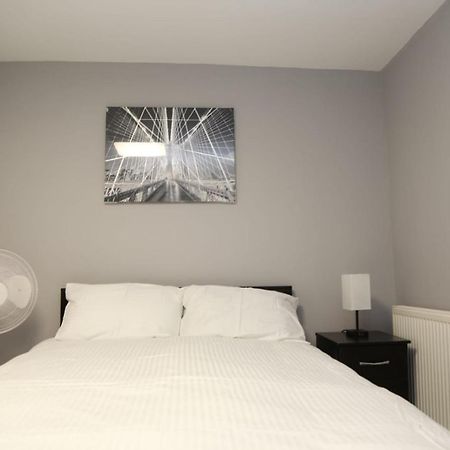 A A Guest Rooms Woolwich London Bagian luar foto
