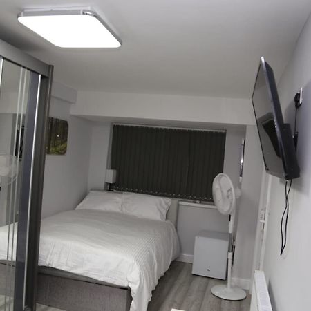 A A Guest Rooms Woolwich London Bagian luar foto