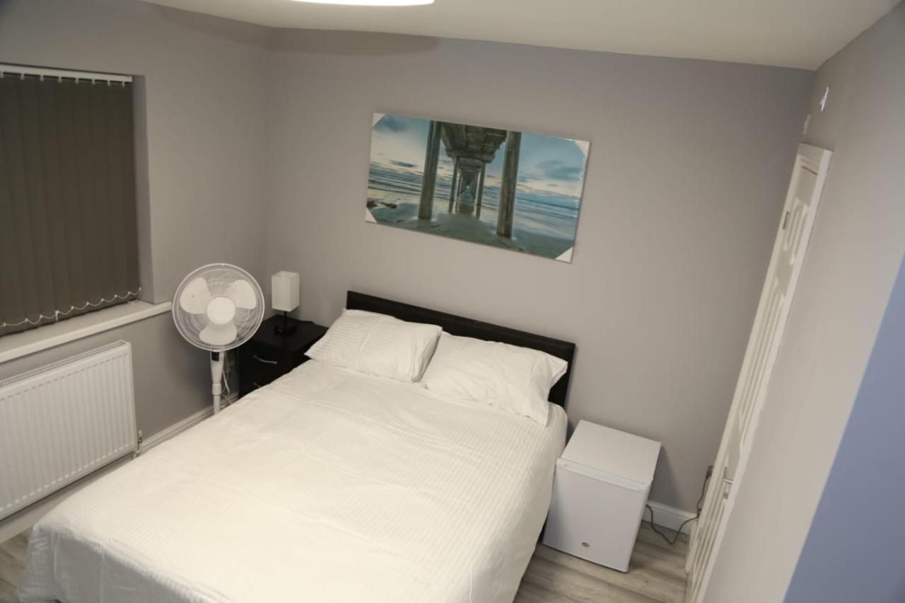 A A Guest Rooms Woolwich London Bagian luar foto