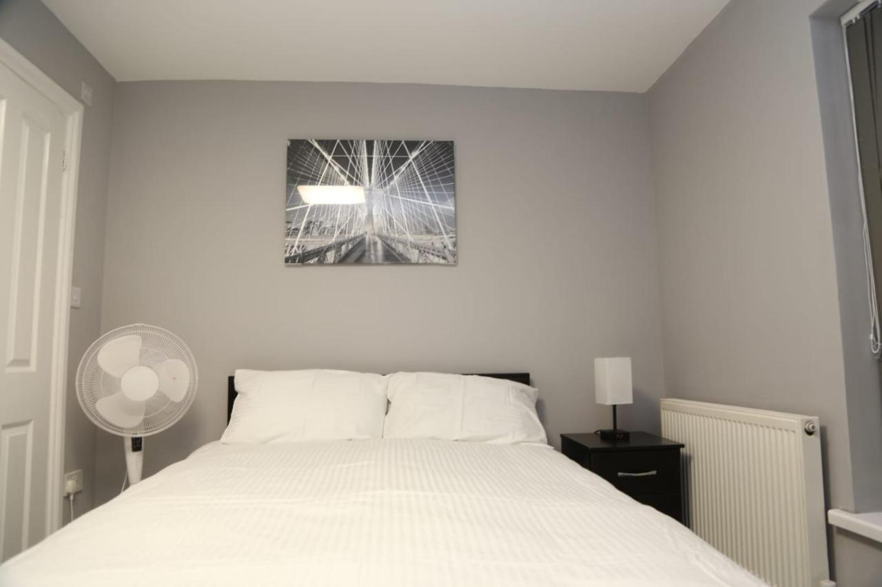 A A Guest Rooms Woolwich London Bagian luar foto